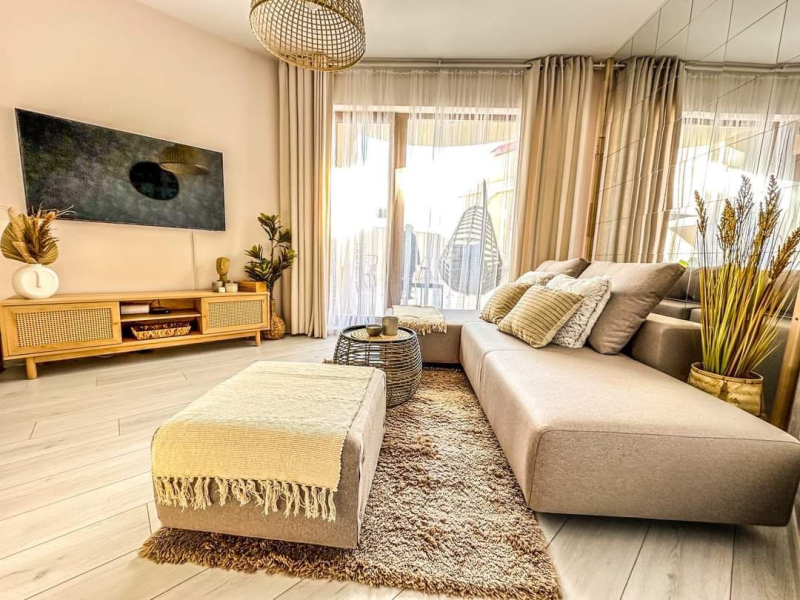 Luxury Apartment with Spacious Terrace – 1 Bedroom