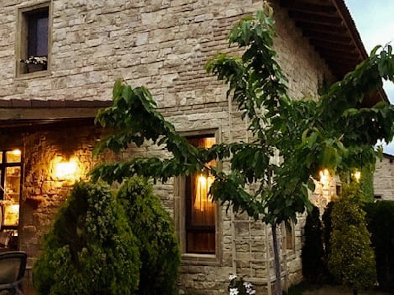 Luxury Italian-Style House with Pool, Tuscan Architecture and Private Garden