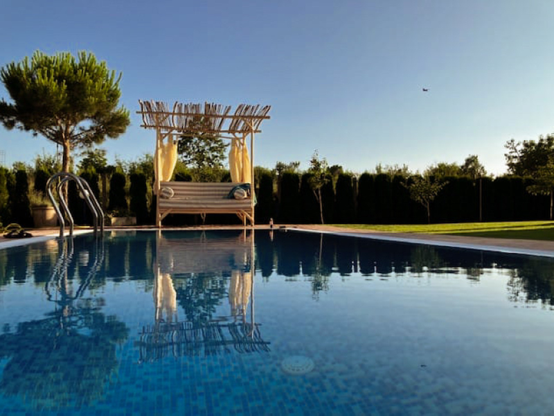 Luxury Italian-Style House with Pool, Tuscan Architecture and Private Garden