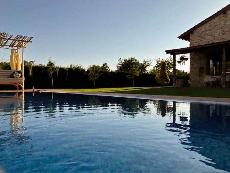 Luxury Italian-Style House with Pool, Tuscan Architecture and Private Garden