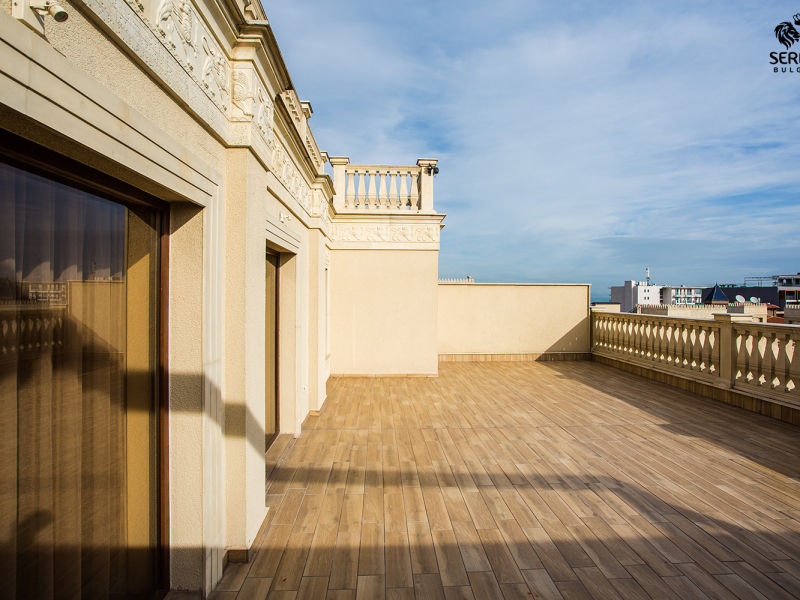 Exclusive penthouse with a huge terrace and panoramic sea views