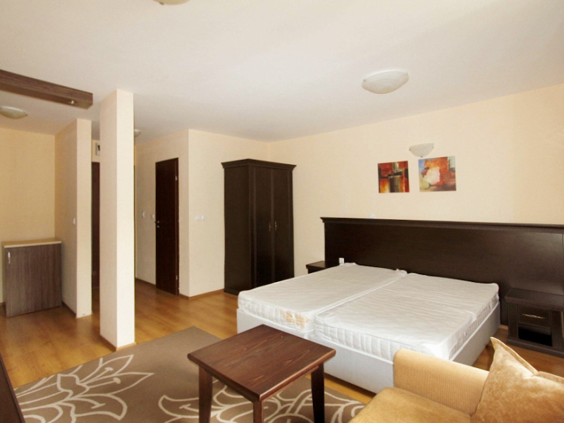 Furnished studio for sale in a popular winter resort ROYAL PARK – Bansko