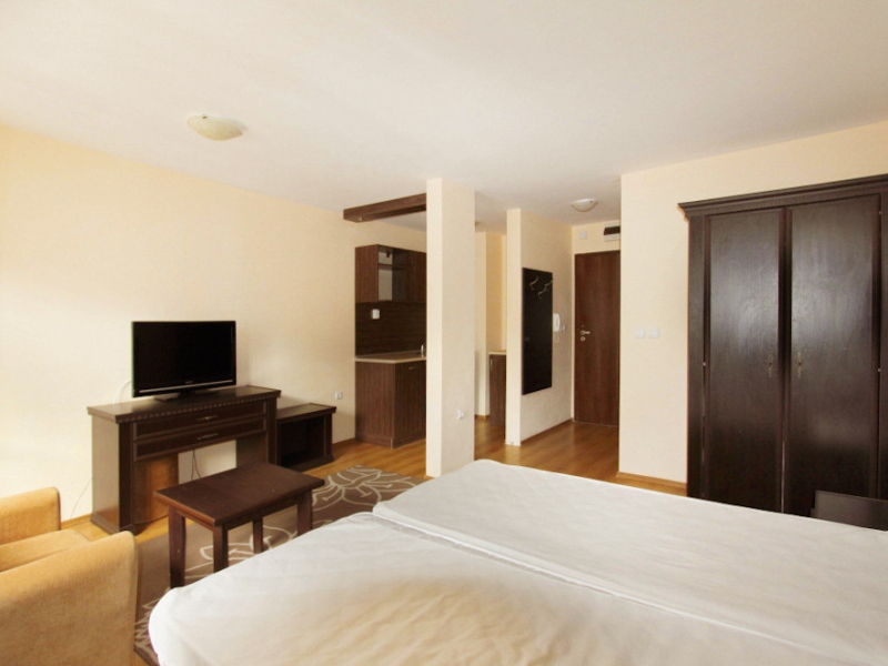 Furnished studio for sale in a popular winter resort ROYAL PARK – Bansko
