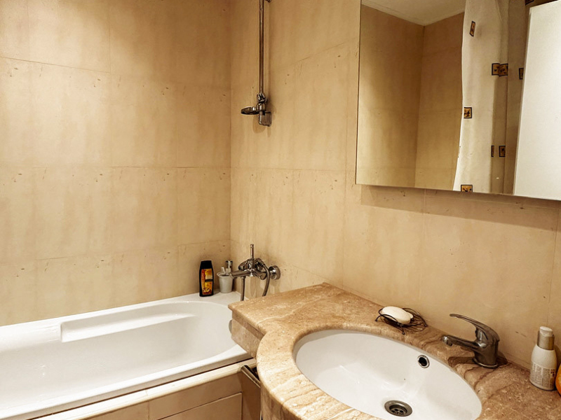 Furnished One-Bedroom Apartment in St. Georgi Palace
