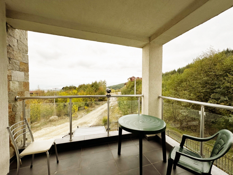 Furnished One-Bedroom Apartment in St. Georgi Palace
