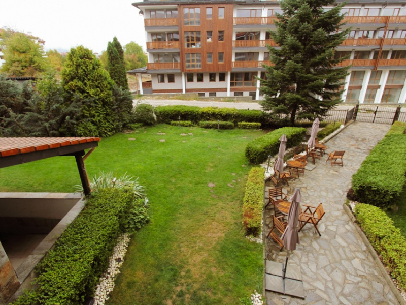 Spacious One-Bedroom Apartment in Parklands Resort