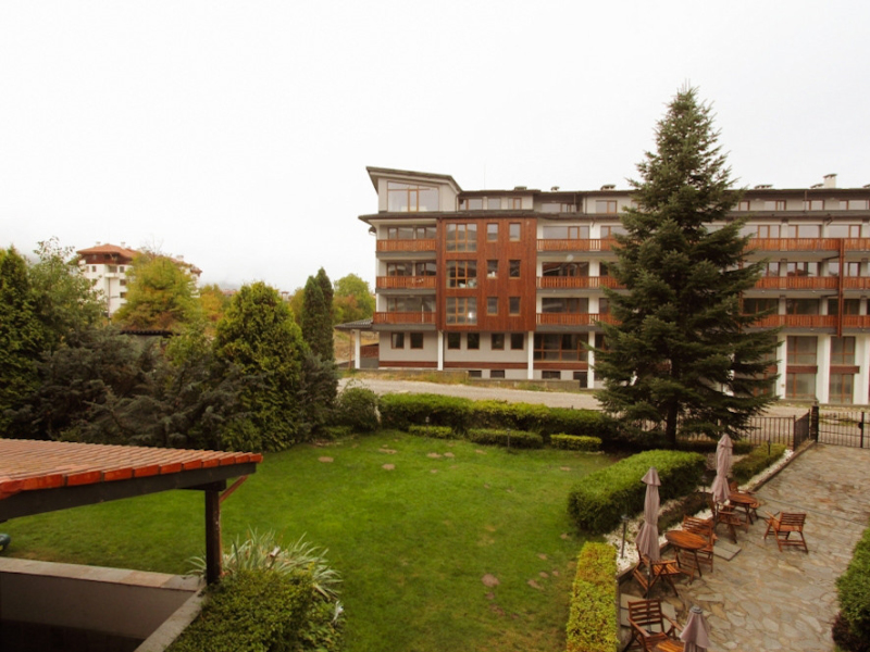 Spacious One-Bedroom Apartment in Parklands Resort