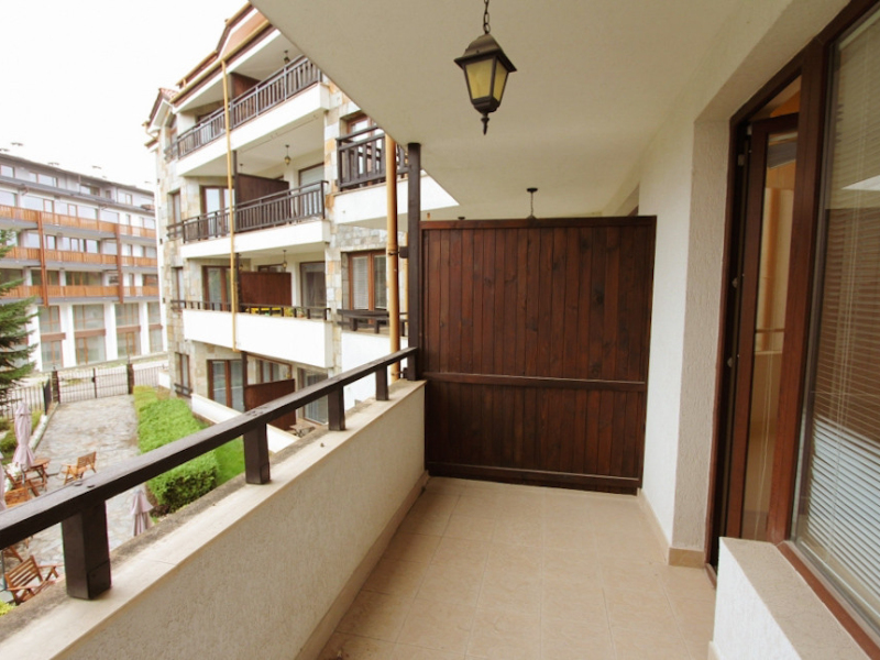 Spacious One-Bedroom Apartment in Parklands Resort