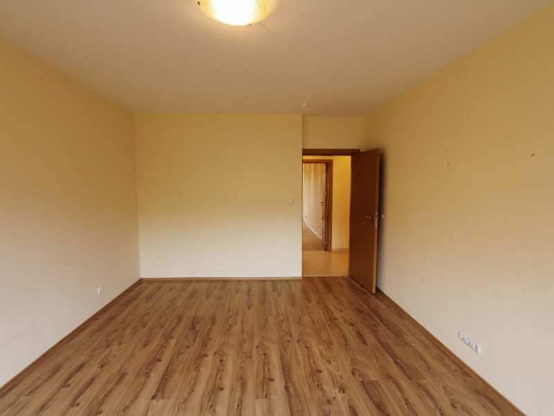 Spacious One-Bedroom Apartment in Parklands Resort