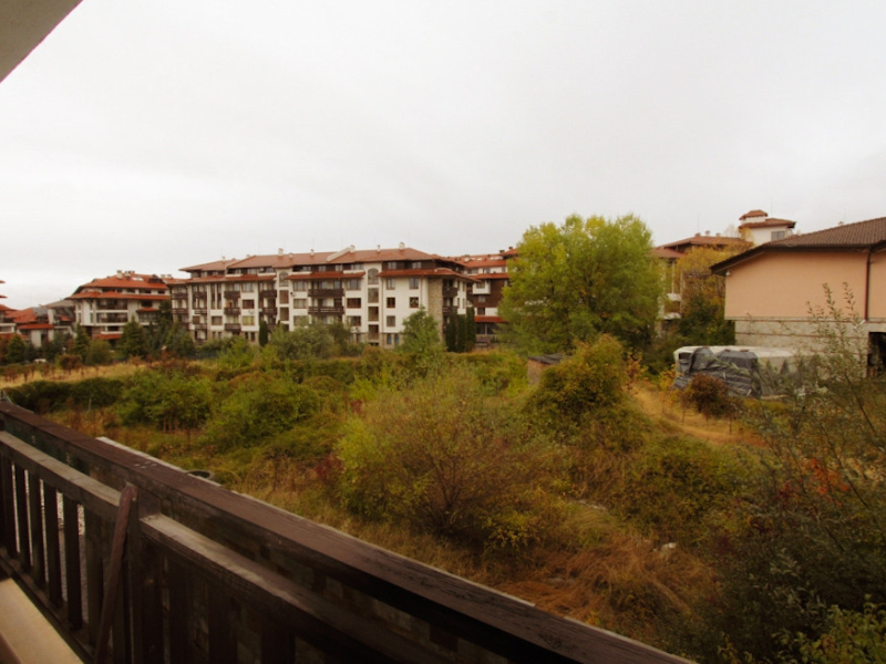 Spacious One-Bedroom Apartment in Parklands Resort