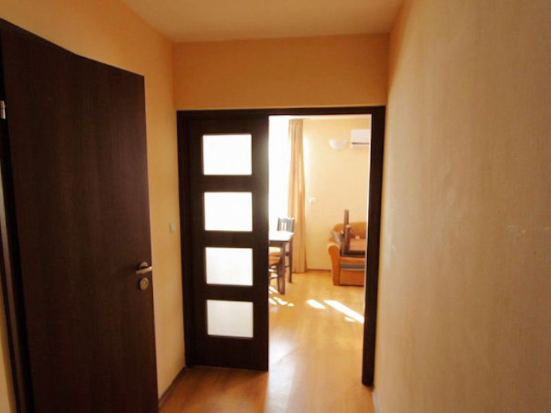 Elegant One-Bedroom Apartment in the Royal Park Resort