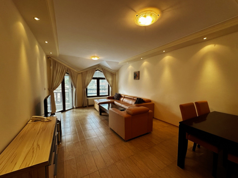 Exclusive two-bedroom apartment in the 4★ Parklands Resort