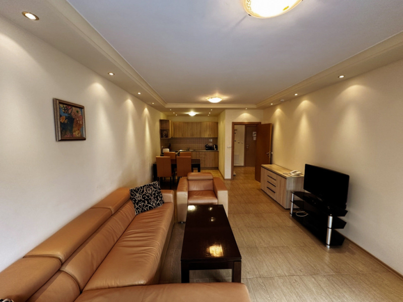 Exclusive two-bedroom apartment in the 4★ Parklands Resort