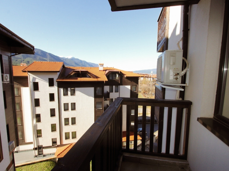Furnished one-bedroom apartment in Royal Park resort