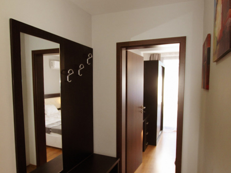 Renovated One-Bedroom Apartment in Royal Park Resort