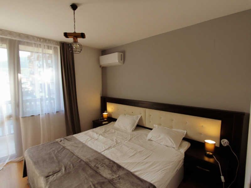 Renovated One-Bedroom Apartment in Royal Park Resort