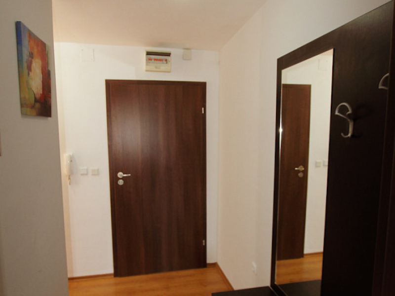 Renovated One-Bedroom Apartment in Royal Park Resort