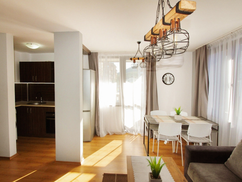 Renovated One-Bedroom Apartment in Royal Park Resort