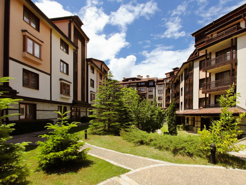 Furnished One-Bedroom Apartment in the Downtown Complex