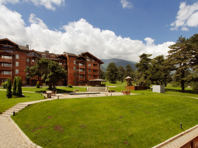Fully Furnished One-Bedroom Apartment in the Prestigious Pirin Golf & Country Club