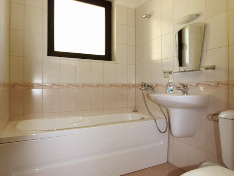 Cozy one-bedroom apartment with two balconies in Tri Hory complex