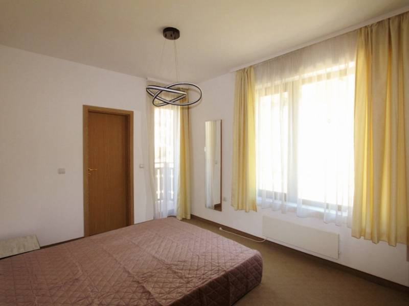 Cozy one-bedroom apartment with two balconies in Tri Hory complex