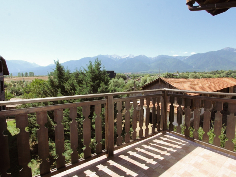 Cozy one-bedroom apartment with two balconies in Tri Hory complex