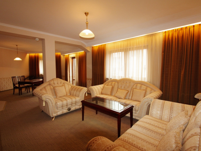 Furnished Duplex with Two Bedrooms and Two Bathrooms in Downtown Complex