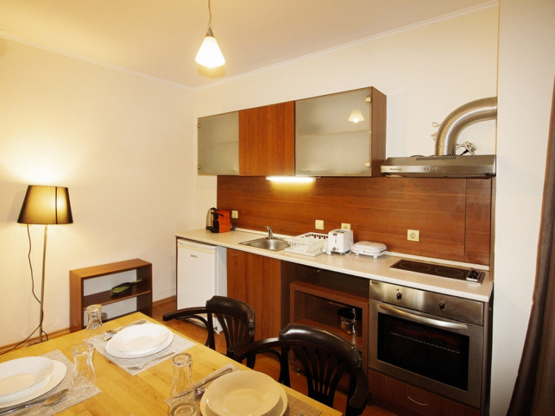 Three-room furnished apartment with garden