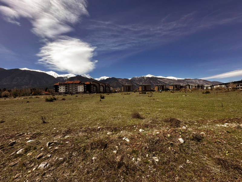Land with panoramic 360° view – under Pirin Golf