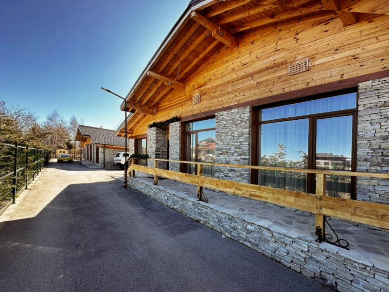 4 Fully Furnished Semi-Detached Houses near Pirin Golf