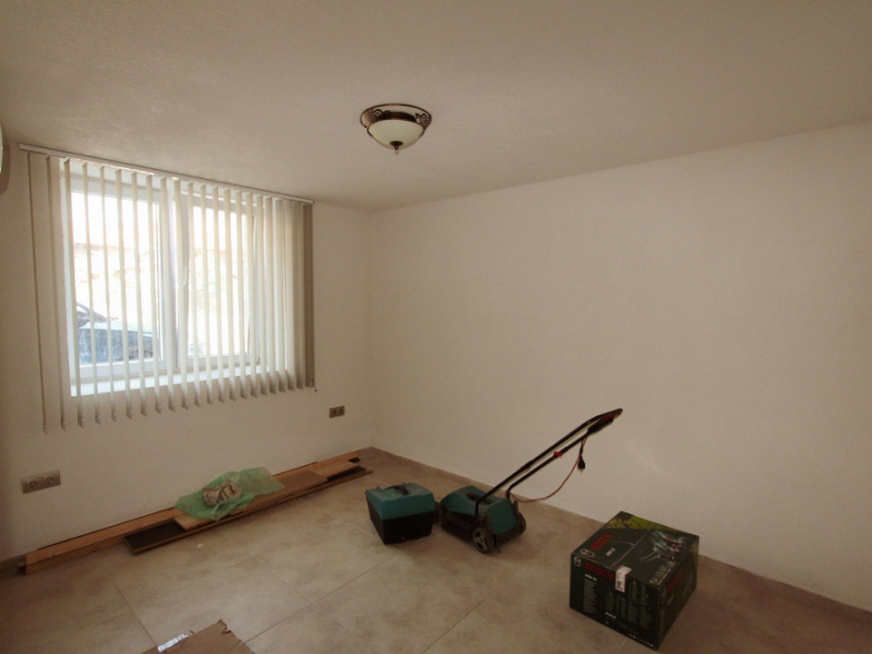 Fully renovated two-story house with 5 bedrooms, two terraces, and a yard – Dobrinishte
