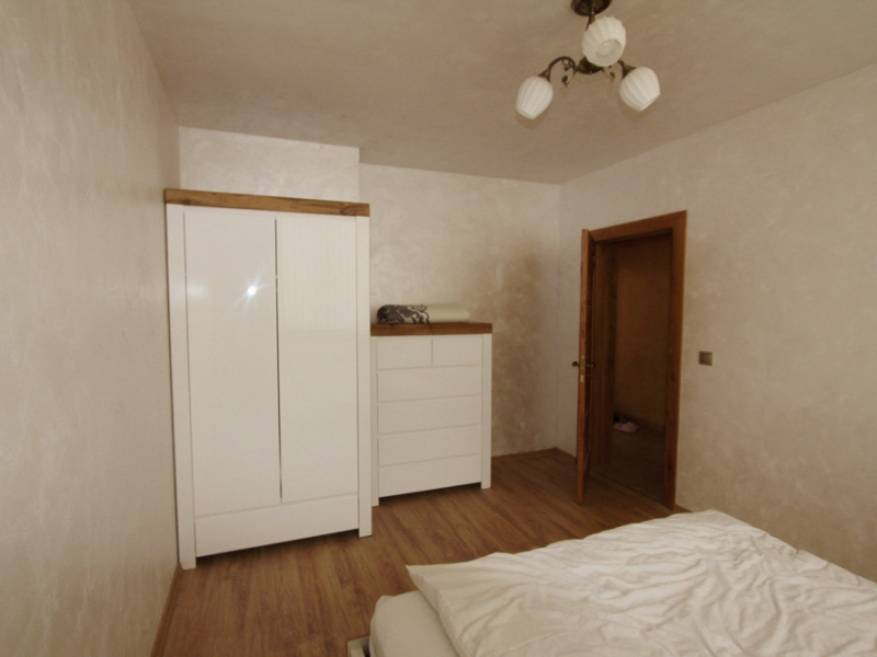 Fully renovated two-story house with 5 bedrooms, two terraces, and a yard – Dobrinishte