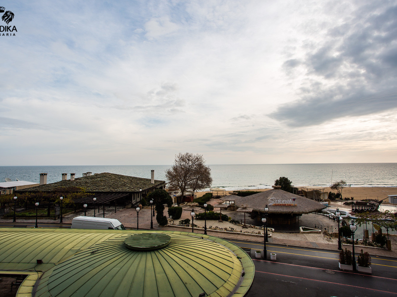 Comfortable apartment No. 503 with a terrace and a resort view, Zlaté Piesky