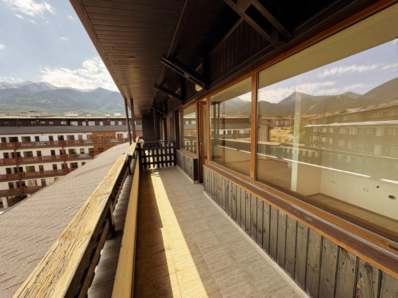 Studio Apartment with a Large Balcony and South-Facing Orientation in the “Orchard” Project
