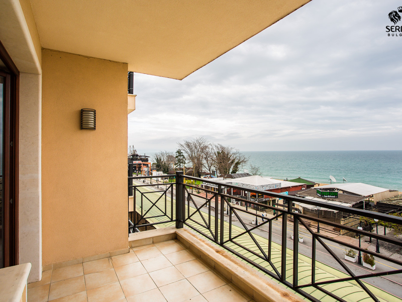 Stylish Apartment No. 312 with Terrace in SIRENA Resort – Golden Sands