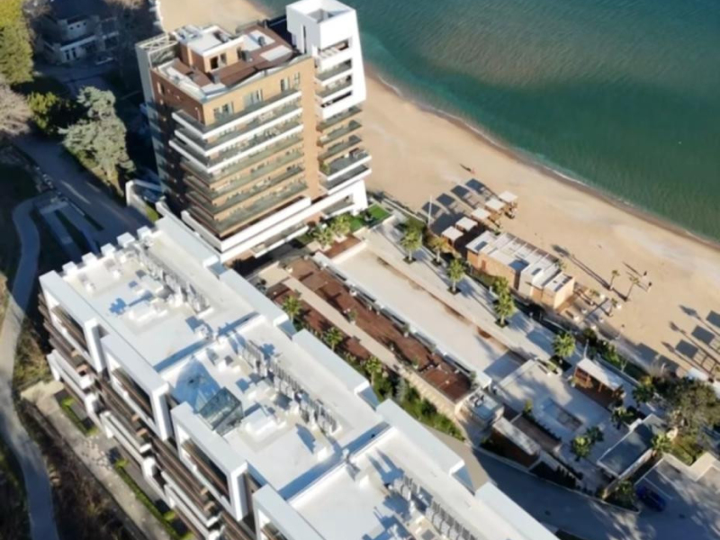 EXCLUSIVE APARTMENT ON THE BEACH | SUNNY DAY RESIDENCE