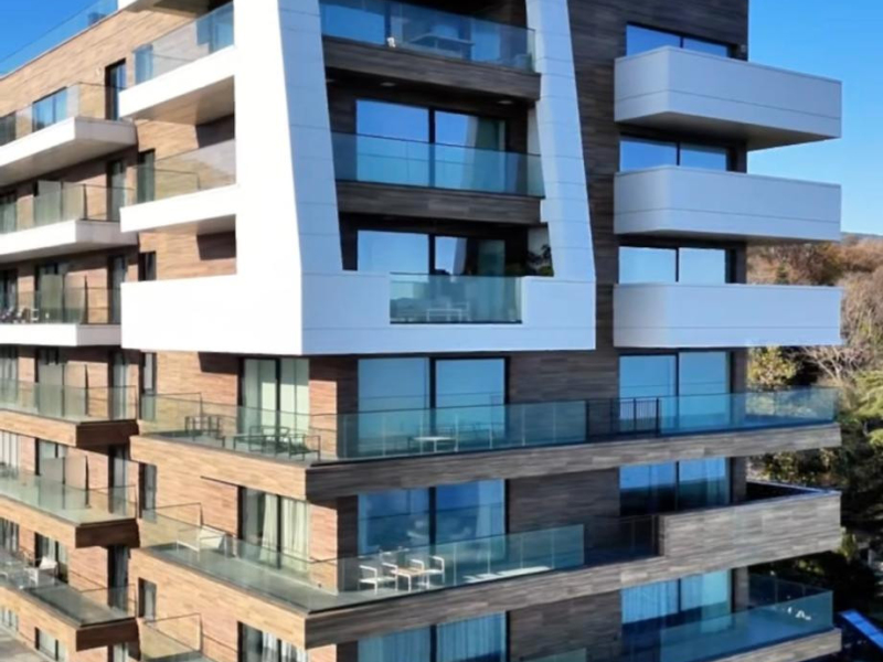 EXCLUSIVE APARTMENT ON THE BEACH | SUNNY DAY RESIDENCE