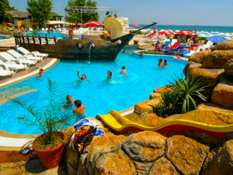 Spacious Apartment No. 508 with Large Terrace in SIRENA Resort – Golden Sands