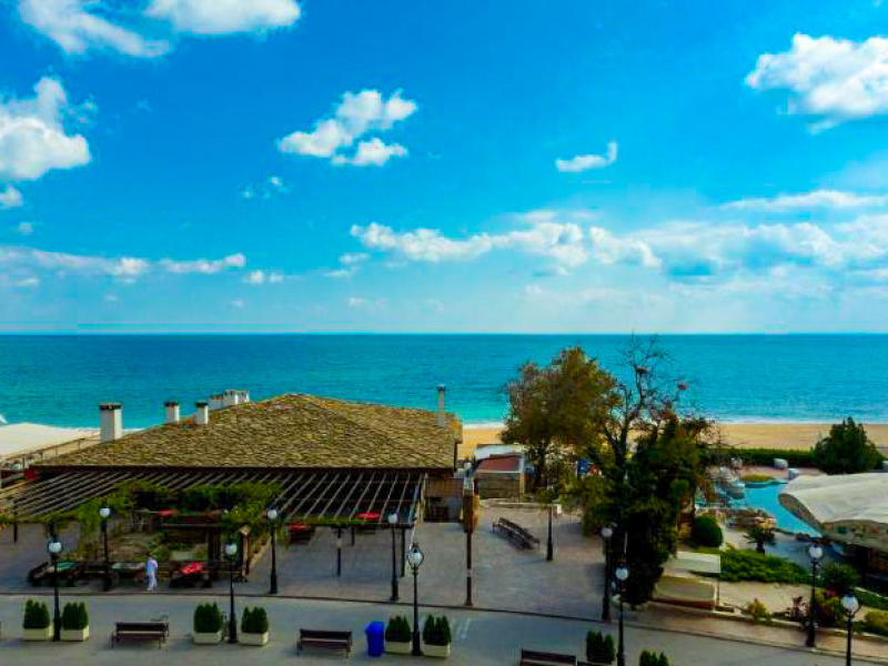 Stylish Apartment No. 312 with Terrace in SIRENA Resort – Golden Sands