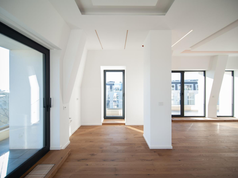 AZURE PREMIUM – ULTRA-LUXURY 3-BEDROOM PENTHOUSE