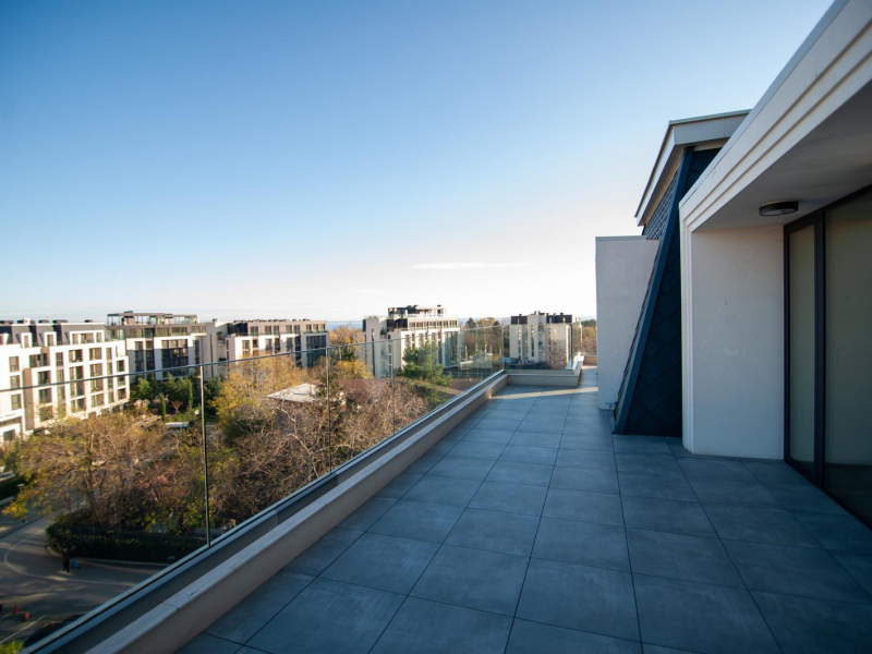 AZURE PREMIUM – ULTRA-LUXURY 3-BEDROOM PENTHOUSE
