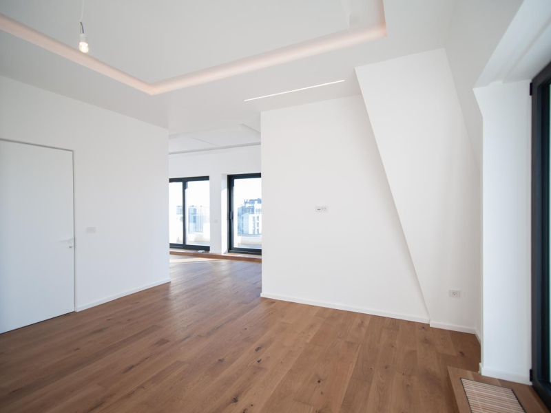 AZURE PREMIUM – ULTRA-LUXURY 3-BEDROOM PENTHOUSE