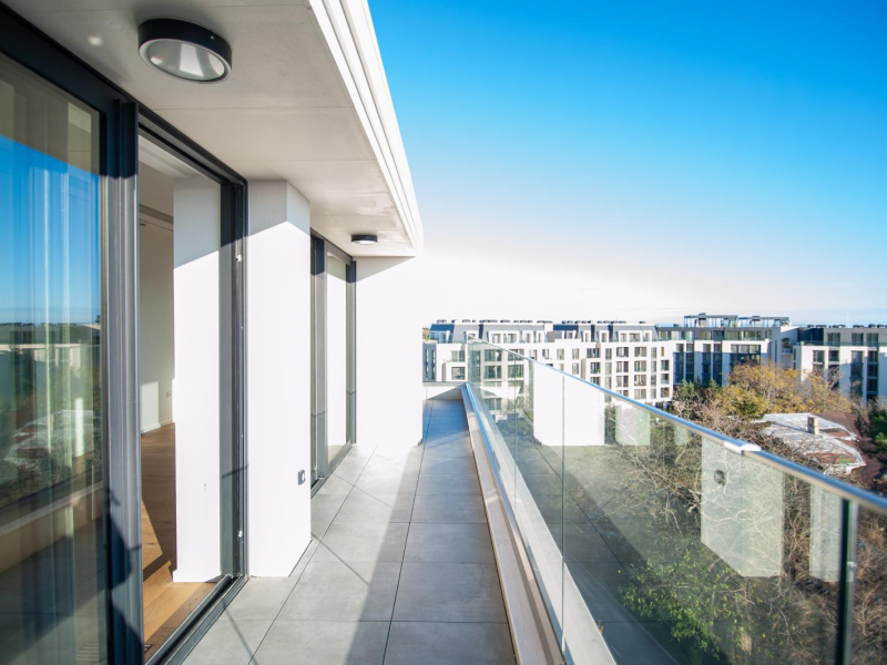 AZURE PREMIUM – ULTRA-LUXURY 3-BEDROOM PENTHOUSE