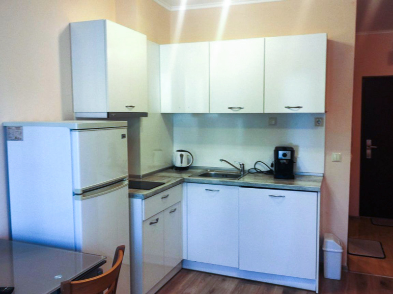 APARTMENT NO.6 LONG BEACH