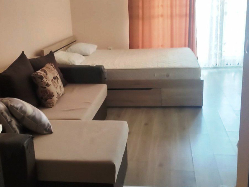 APARTMENT NO.6 LONG BEACH