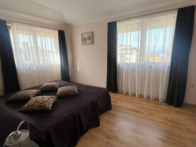 APARTMENT No. 8 – LONG BEACH RESORT