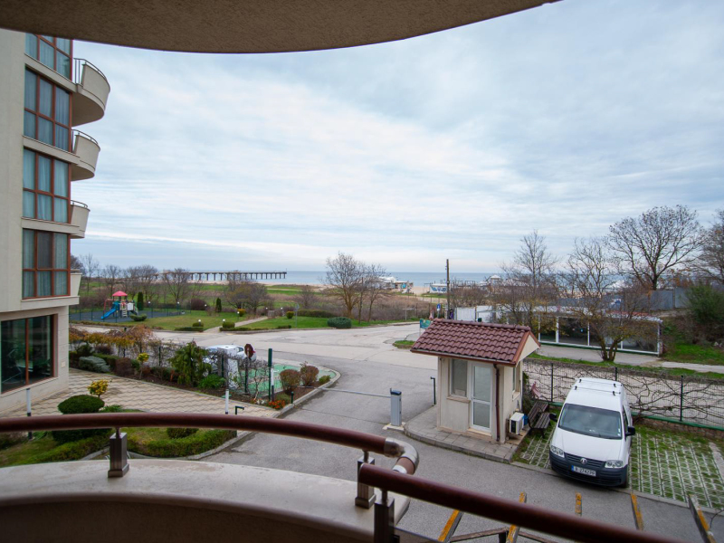 APARTMENT No. 9 – LONG BEACH RESORT