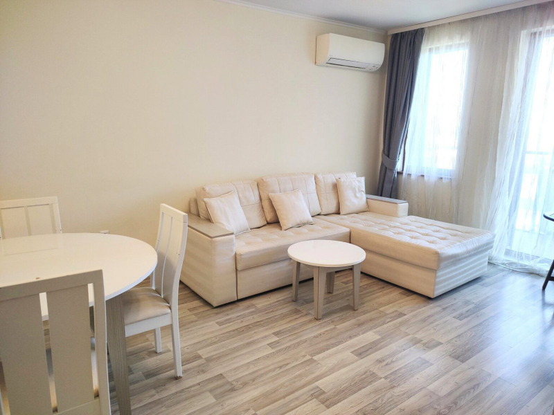 Apartment No. 11 – Long Beach Resort World Team