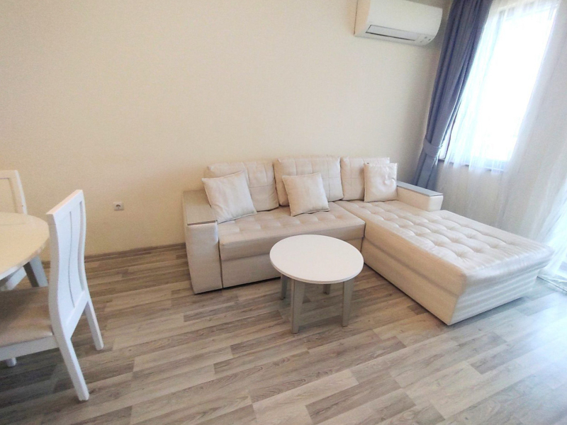 Apartment No. 11 – Long Beach Resort World Team